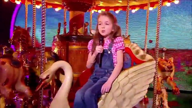 Erza, 8 years old, sings La vie en rose by Edith Piaf - Final 2014 - France's Got Talent 2014
