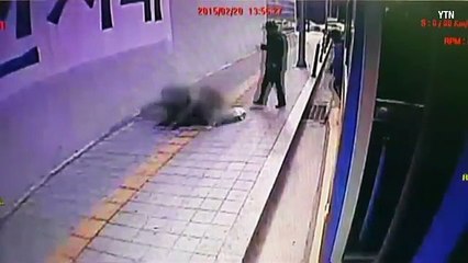 Two people fall 10 feet into sinkhole