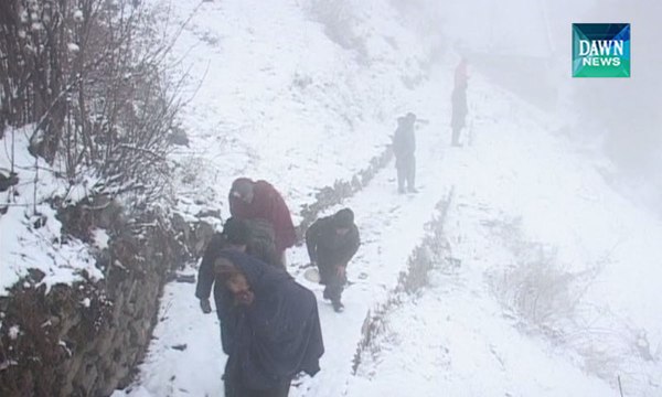 Rain and snowfall turn weather cold in northern areas