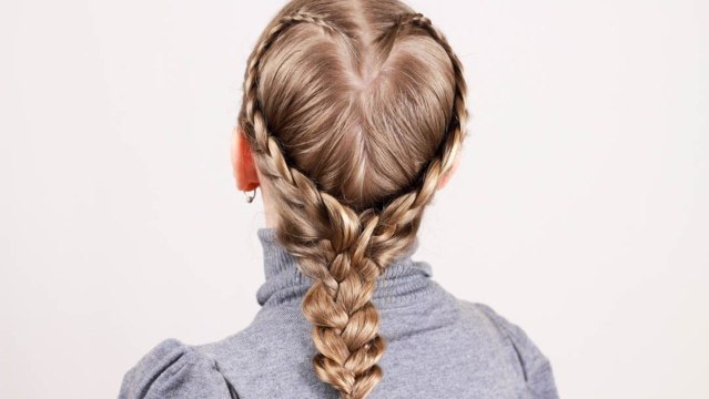 Детская прическа в виде сердечка. Kid Hairstyle Like a Heart