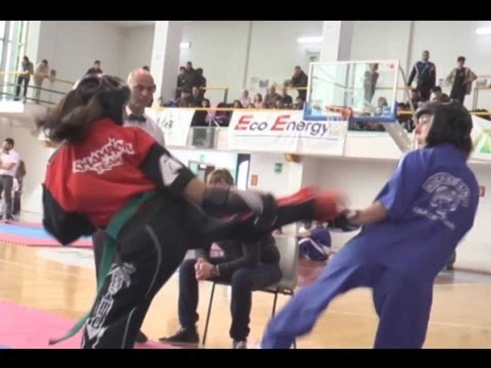 Maddaloni (CE) - Al Palasport i campionati regionali di kickboxing (23.02.15)