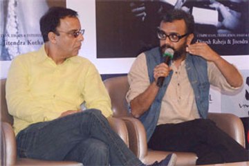 Vidhu Vinod Chopra makes an open offer to Dibakar Bannerjee