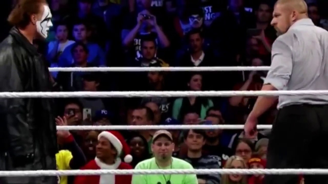 Wrestling Legend Sting Makes His WWE Debut! (Fans Went Nuts)