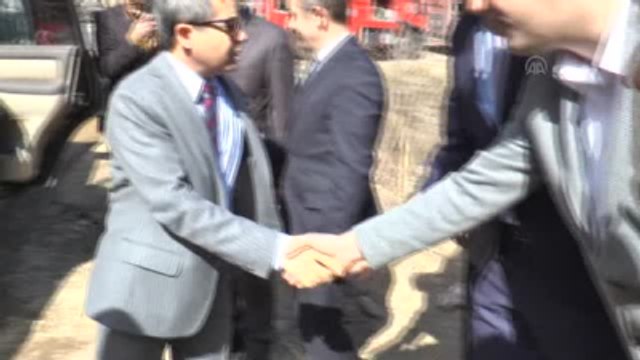 Yusufeli'nde Çıkan Yangında Cami, Köy Evi ve 22 Ev Yandı (2)