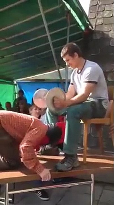 hahahaha very funny video zaroor dekhen