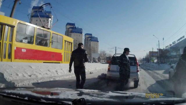 Сбил перебежчика - ДТП в Барнауле 19.02.2015