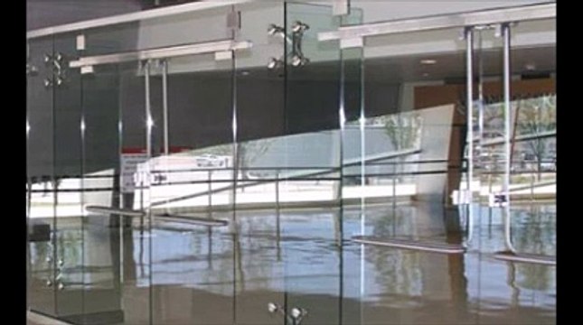 Τζαμαρίες Καταστημάτων Χαλάνδρι 6947|5Ο5693 Αλουμινοκατασκευές ΧΑΛΑΝΔΡΙ Βιτρίνες Καταστημάτων Χαλάνδρι ΚΑΤΑΣΤΗΜΑΤΩΝ ΑΛΟΥΜΙΝΙΑ ΤΖΑΜΙΑ ΚΡΥΣΤΑΛΛΑ ΧΑΛΑΝΔΡΙ Επαγγελματικών κτιρίων τραπεζών γραφείων Προσόψεις Χαλάνδρι ΜΕΤΑΛΛΙΚΑ ΚΟΥΦΩΜΑΤΑ ΠΡΟΣΟΨΕΙΣ ΚΑΤΑΣΤΗΜΑΤΩΝ