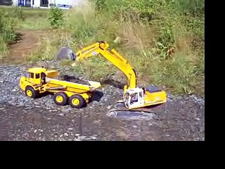 RC EXGAVATOR LOAD VOLVO RC DUMPER