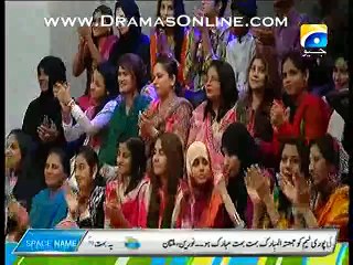 Dr Aamir or Kashif, Astrolger ko tang karne lage to usne unka washroom jane ka poll khol dia
