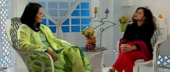 "ARIEL MOTHER" Guest: Tina Sani. City: Charsadda. Won Talk Show TV Award in 2002.