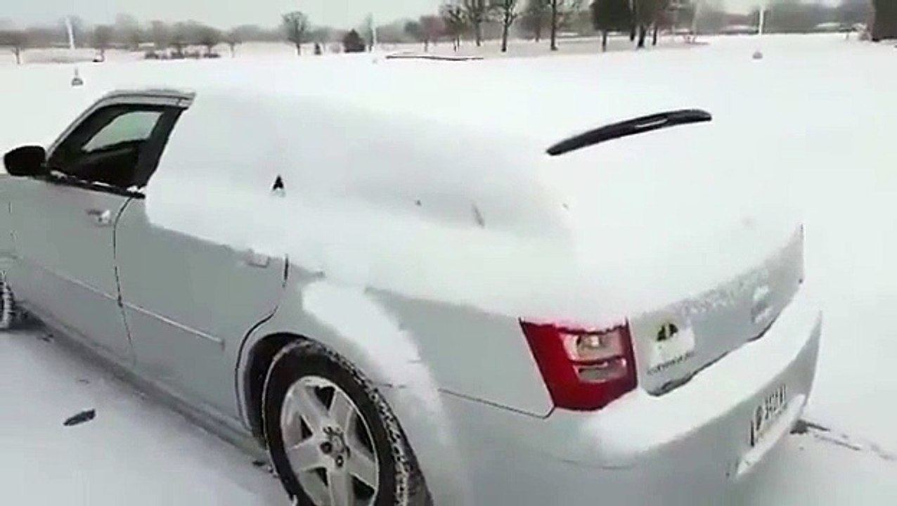 Déneiger sa voiture  en quelques secondes