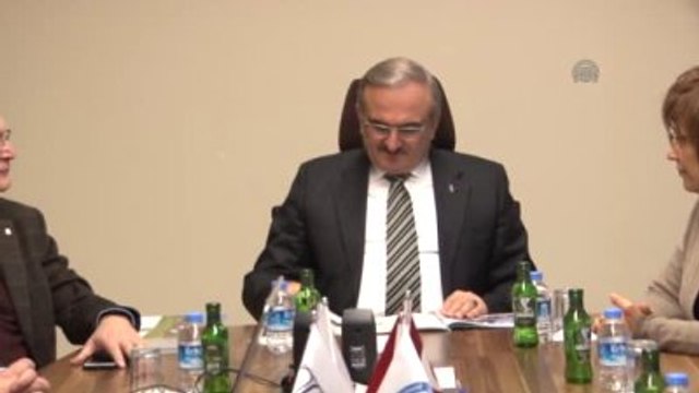 Vali Münir Karaloğlu: Babayiğit Arıyoruz, Memlekette Varmış Babayiğitler. Türkiye'nin Önü Açık
