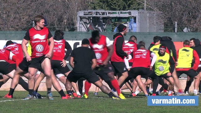 Les joueurs du RCT à l’entraînement à La Valette