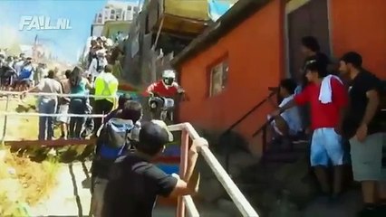 Caidas y videos graciosos 2013 Super caidas chistosas -