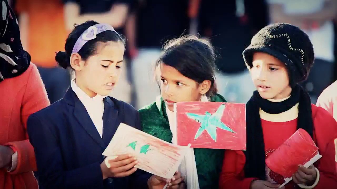 Raid 4L Trophy 2015 - JT n°5 : Première journée à Merzouga & remise des dons