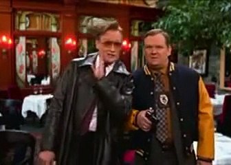 Aşırı inandırıcı ölüm sahnesi - Conan O'Brien
