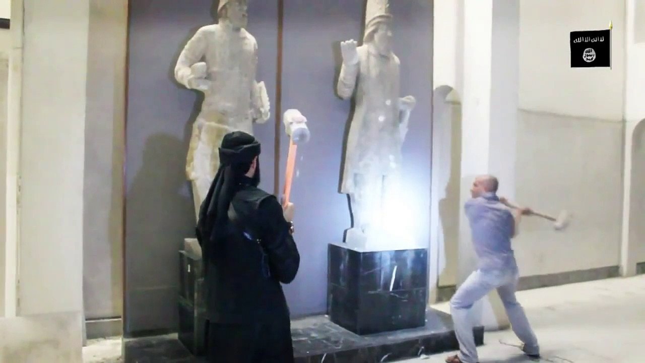 Yihadistas destruyen estatuas milenarias en Irak