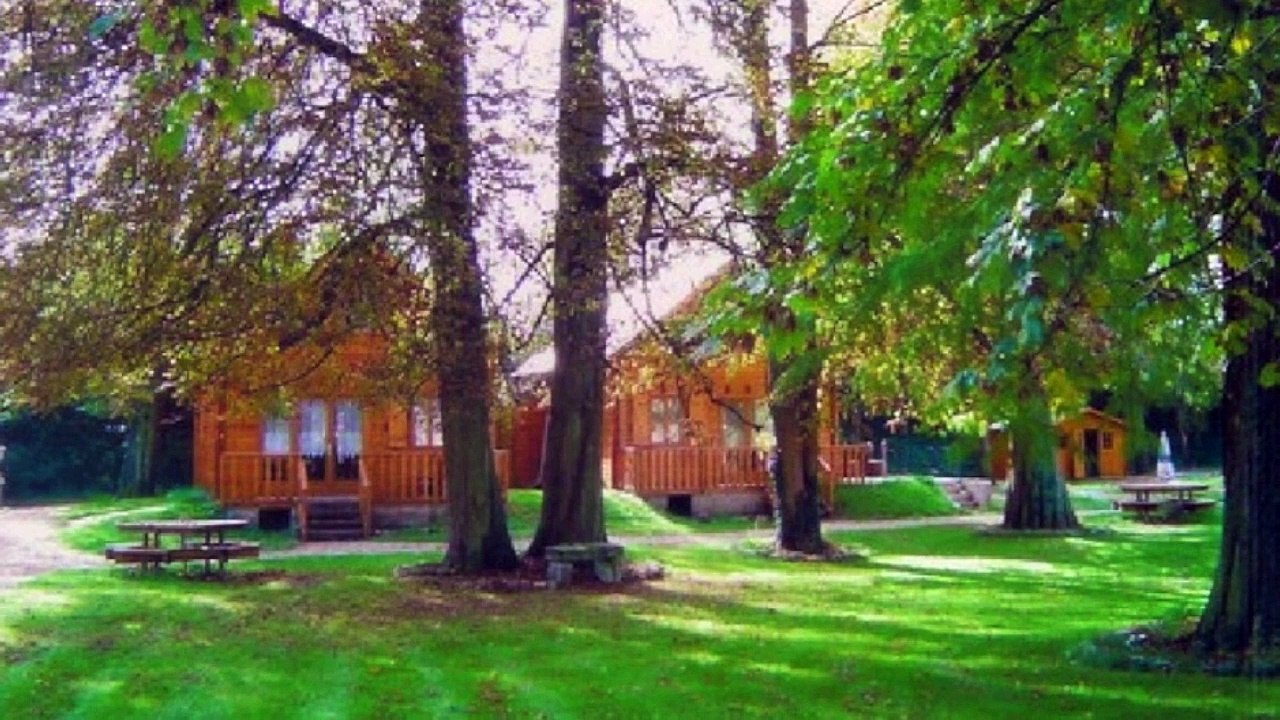 Particulier: vente château / chambres d'hôtes en Picardie, proche Reims - Annonces immobilières