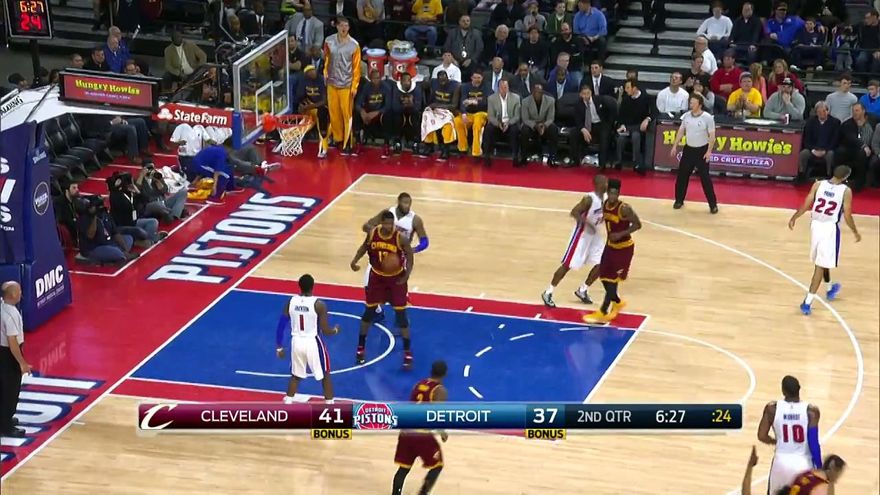 LeBron Sets All-Time Assists Record by a Forward