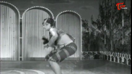 Amayakuralu Movie | Chiru Navvula Kulike Song | ANR | Kanchana