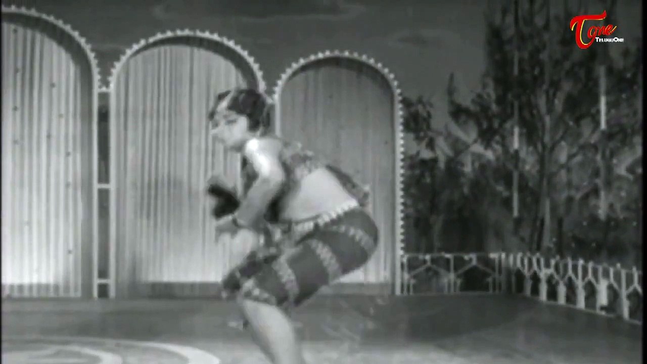 Amayakuralu Movie Songs | Chirunavvula Kulike Song | ANR | Kanchana