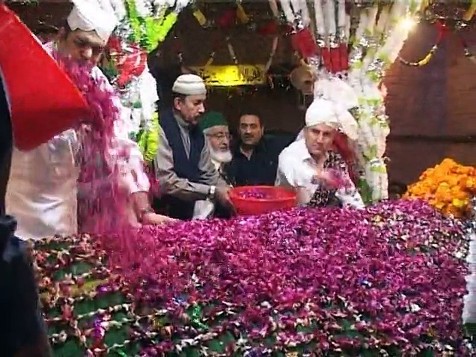 Ist Day Ghussal And Derbar Shot Urs