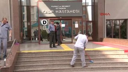 Kayseri Abdullah Gül, Babası ve Bir Yakınını Hastanede Ziyaret Etti