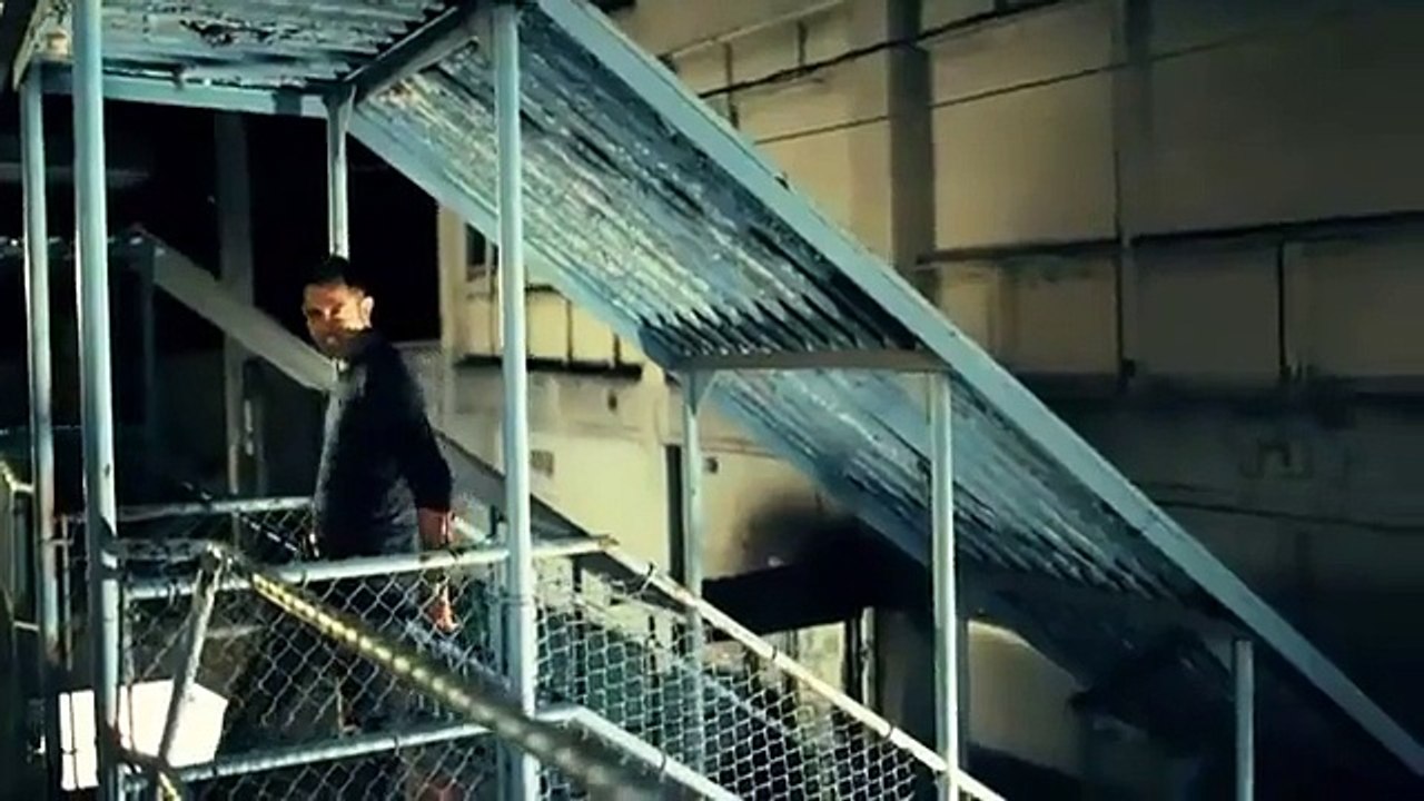 Gippy Grewal - Huthiyar ft Roach Killa-new punjabi song 2010_(360p).flv