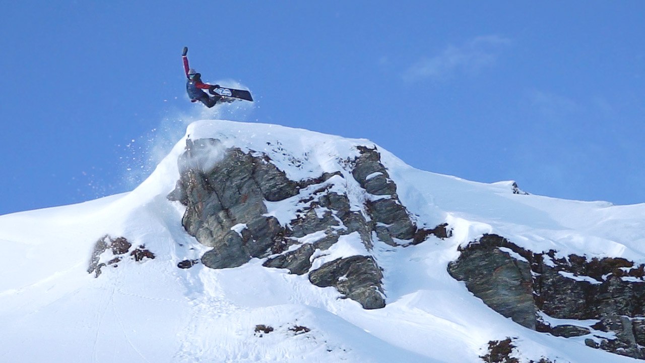 Why Does Nicolas Müller Call LAAX Home? All This Powder. |...