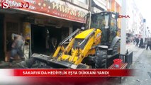 Sakarya'da hediyelik eşya dükkanı yandı: 7 kişi zehirlendi