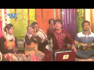 下载视频: आईल जबसे होलिया - Holi Me Hila Dem | Sarvjeet Singh | Bhojpuri Hot Songs 2015 HD