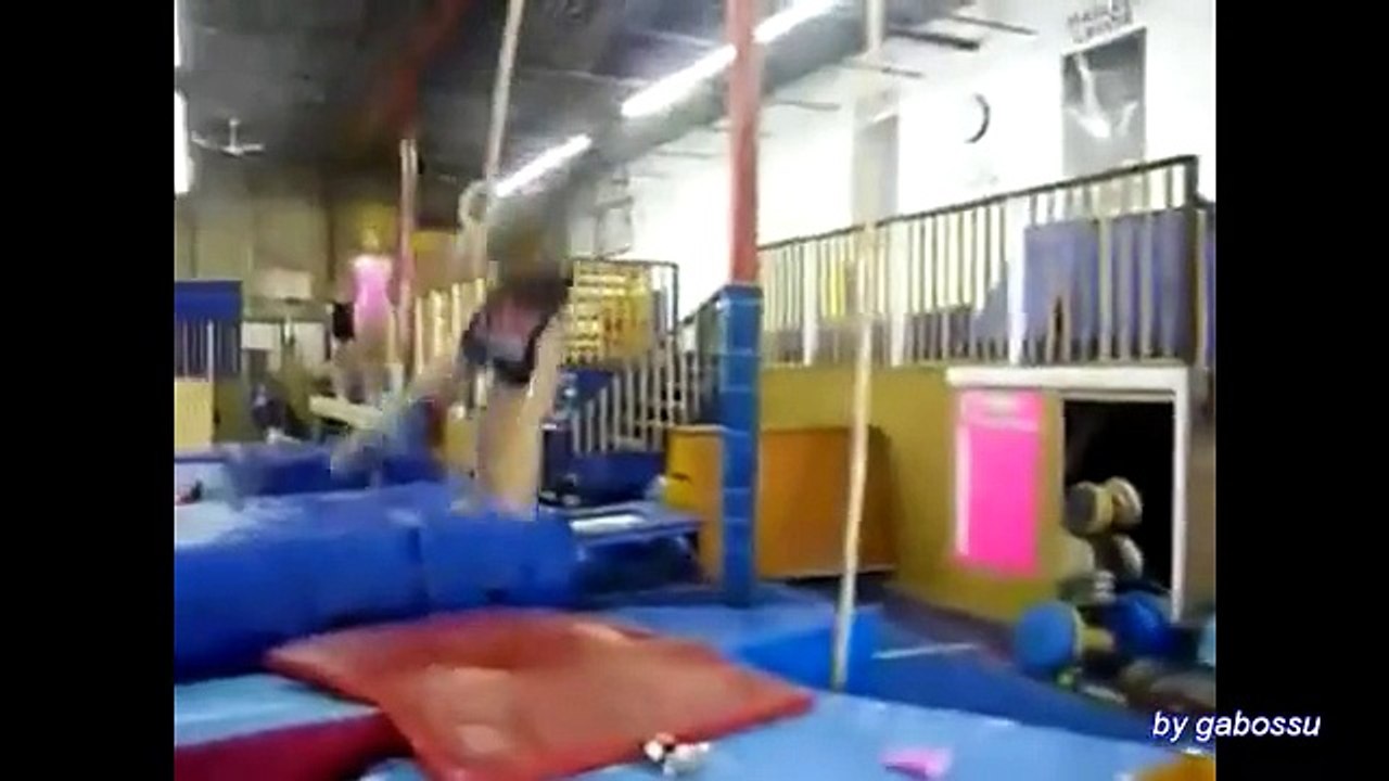 Video - Compilation Fail girls