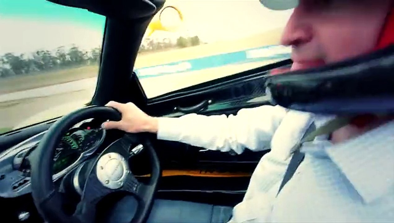 Nissan GTR vs Zonda race and drifting