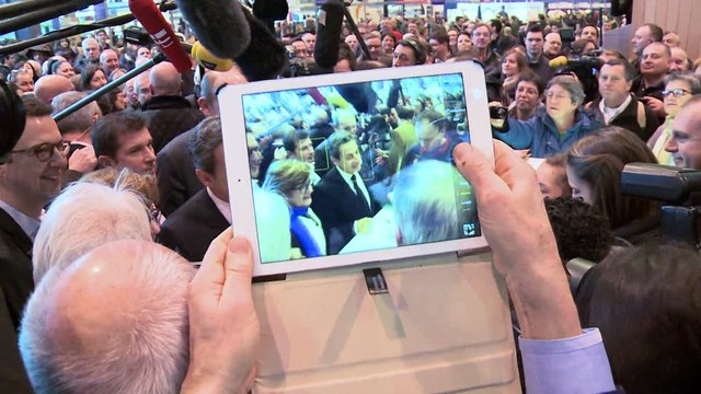 Poignées de main et ironie pour Nicolas Sarkozy au salon de l'Agriculture