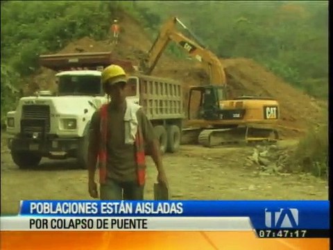 Poblaciones están aisladas por colapso de puente sobre el río Negro