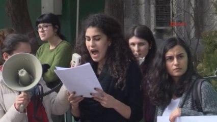 Video) Girl Students Protested Murder Of Özgecan Arslan