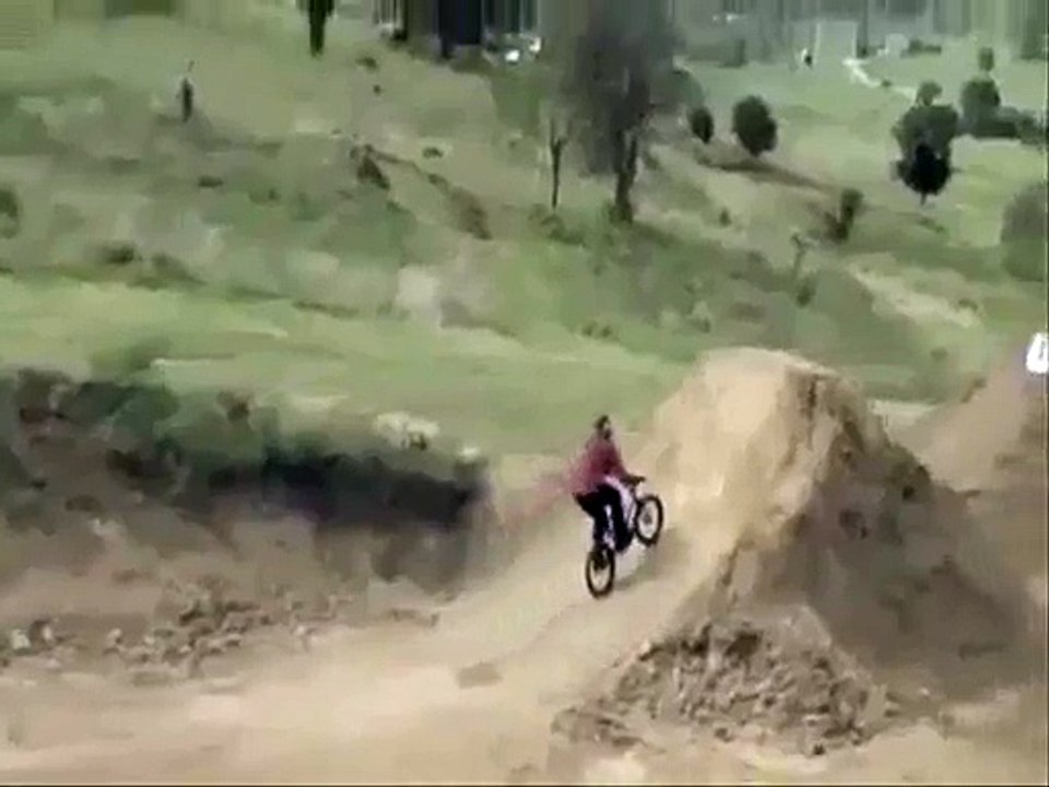 Most Risky Stunt - Video Dailymotion