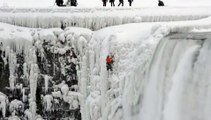 ¡Y ahora toca bajar las cataratas congeladas del Niágara!