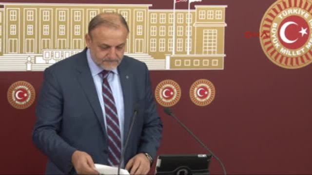 Oktay Vural, TBMM'de Basın Toplantısı Düzenledi-1