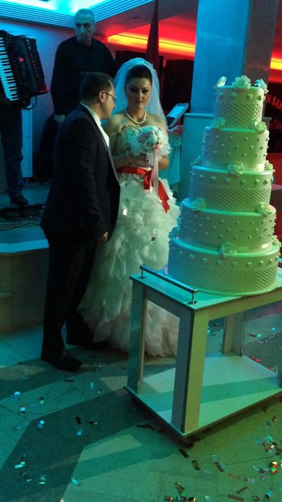 Emina&Adil Ok :)