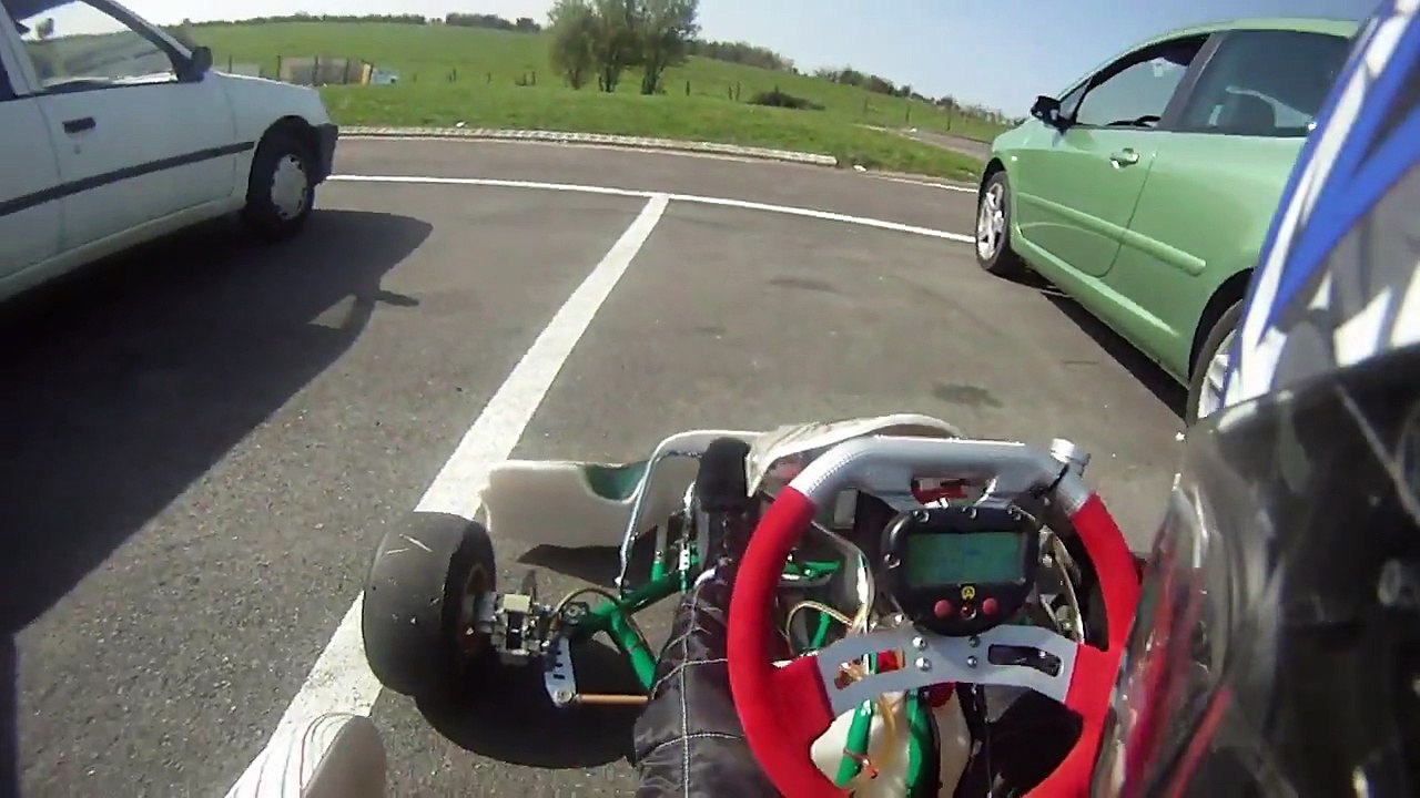 Karting TonyKart Rotax Max à Pusey le 09-10-2010_Run-1 (720p)