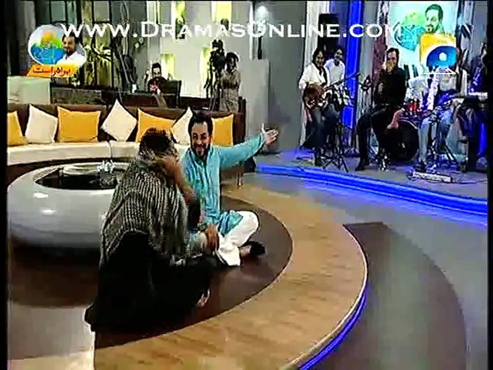 Dr Aamir Liaquat Apne Live Morning Show Pe Charsi ko bulwa kar usse drugs lene lage
