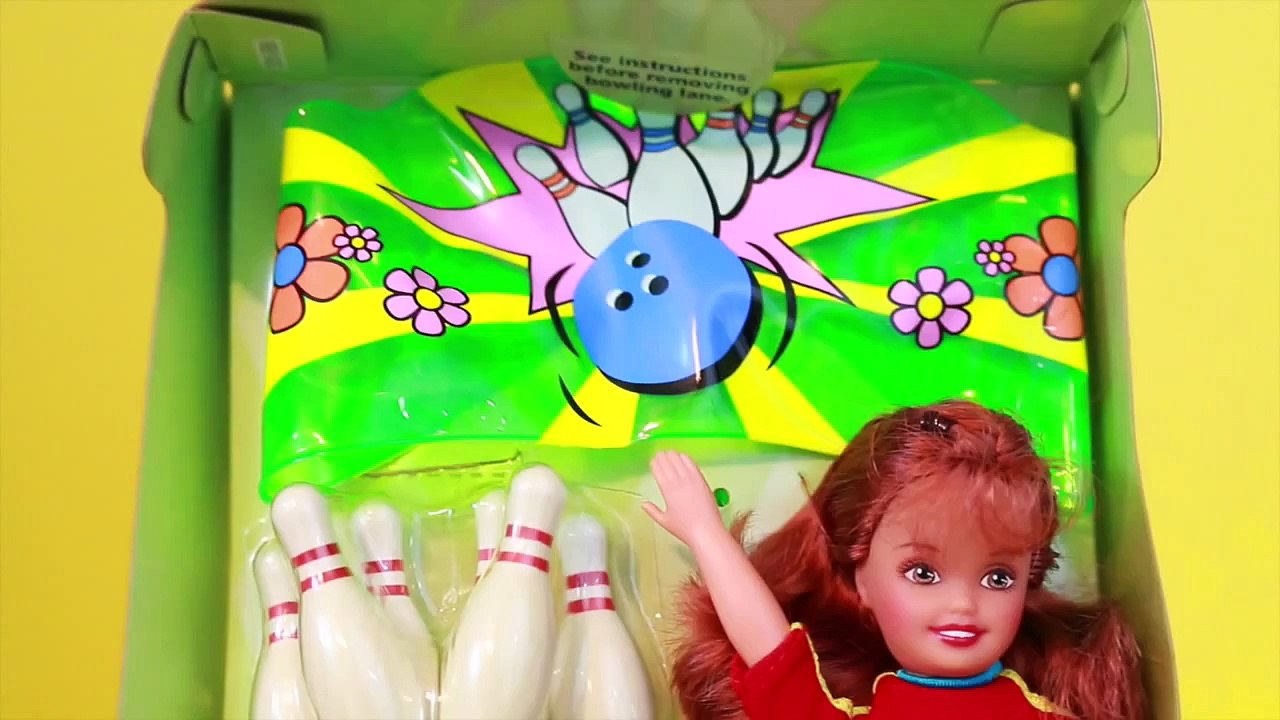 Barbie Bowling PARTY Whitney Stacie's Friend 1990's Barbie Toy Doll Review AllToyColleoctor