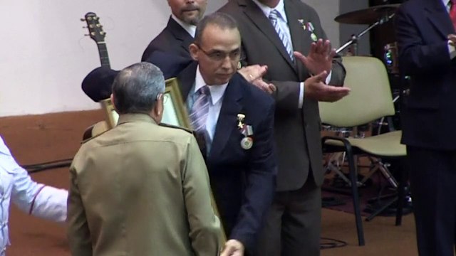 Espiões cubanos são homenageados