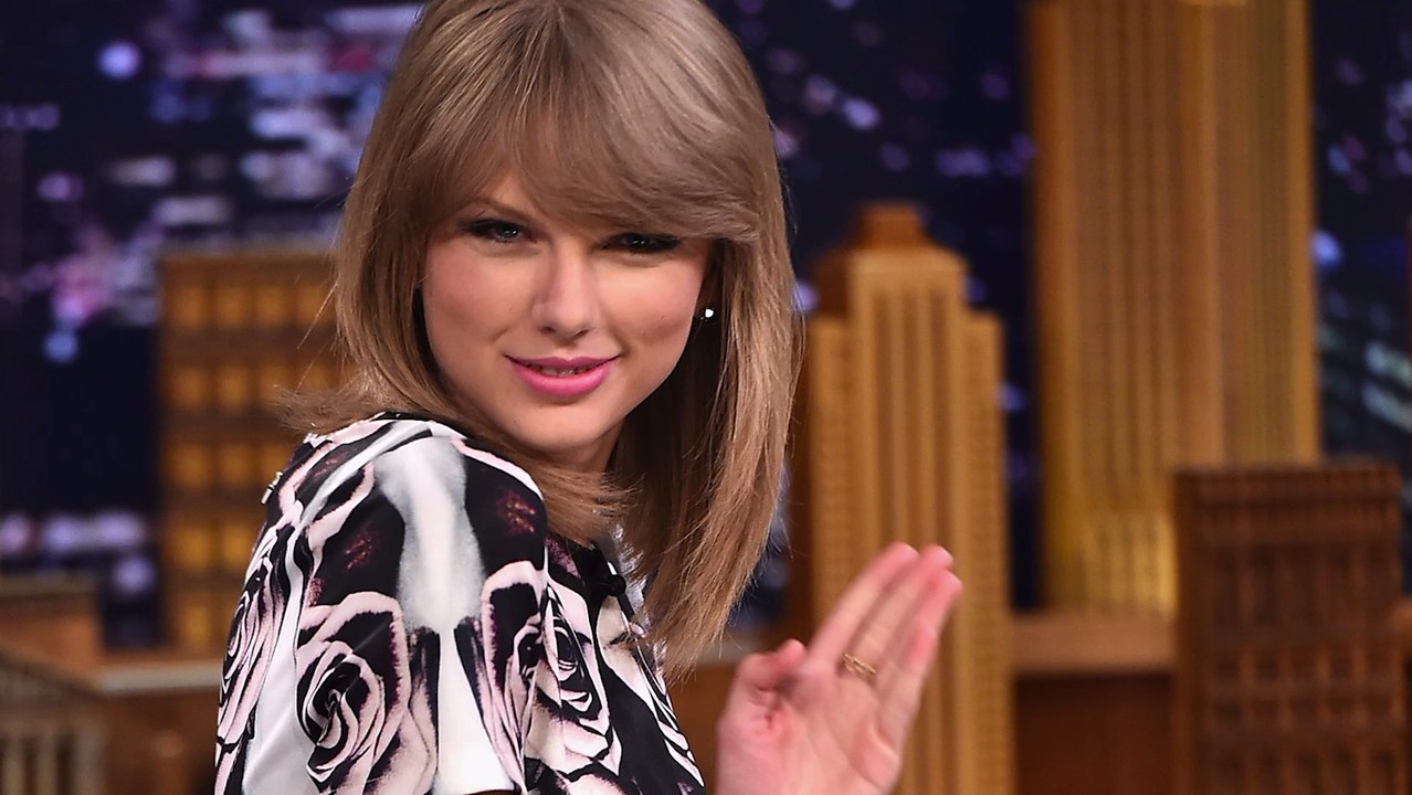 Taylor Swift Gets Backlash For Her NYC School Donation