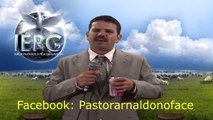Beijo Lésbico e Coca-Cola - Pastor Arnaldo