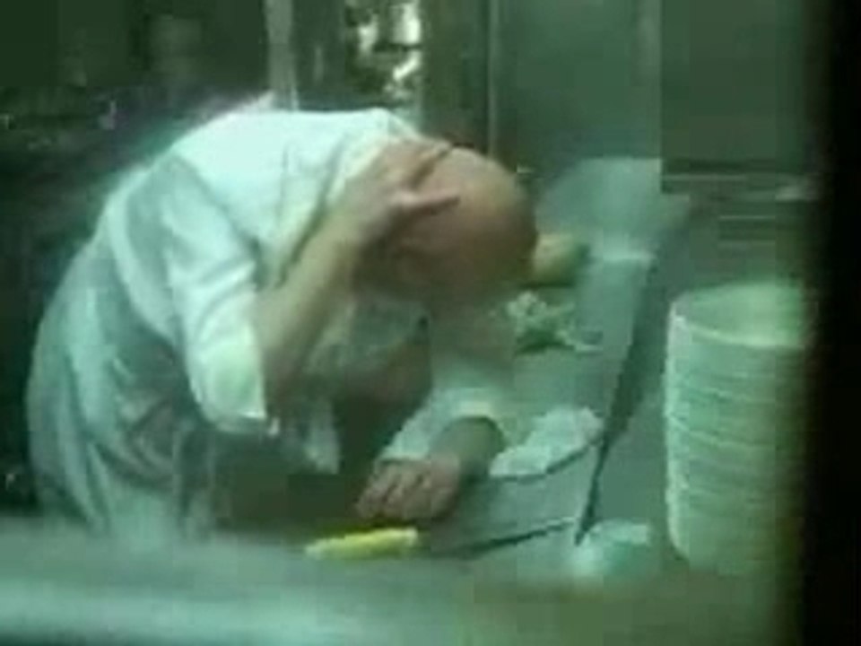 Pub Levi's ( le bout du corps au murs )