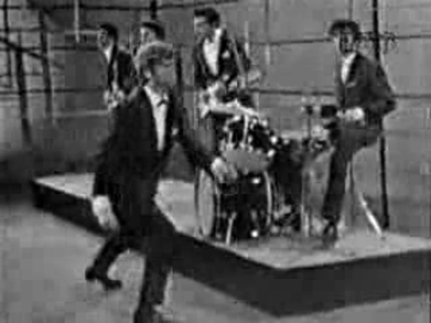 Les Chaussettes Noires - Le Twist (1961) - Vidéo Dailymotion