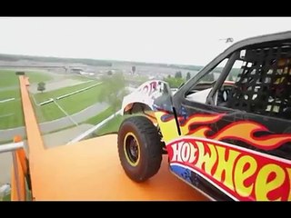 Record mundial de salto con coche