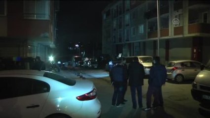 Polis Aracına Ses Bombası Atıldı